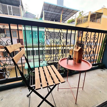 Meemaw'S House Hostel กรุงเทพมหานคร ภายนอก รูปภาพ