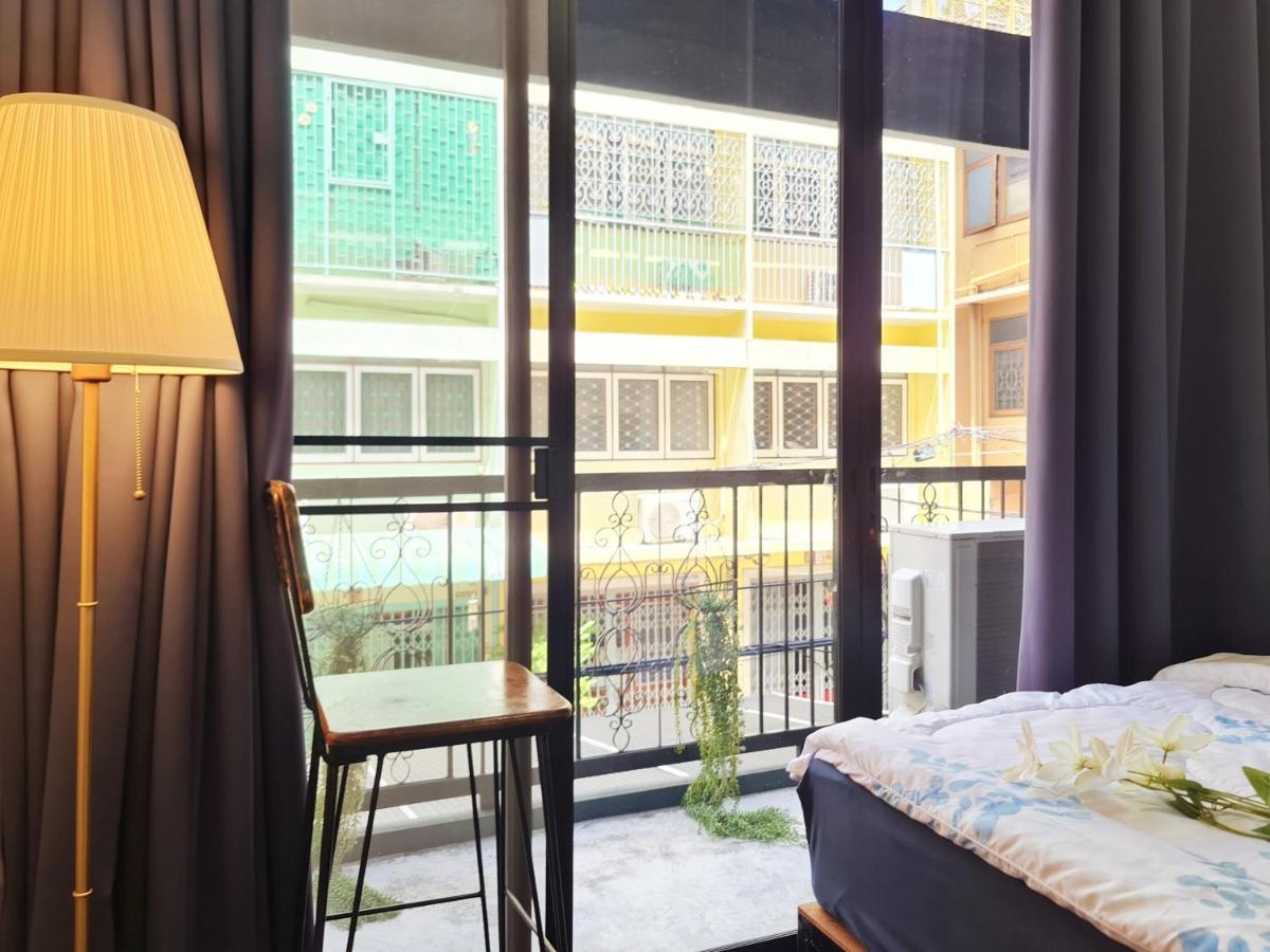 Meemaw'S House Hostel กรุงเทพมหานคร ภายนอก รูปภาพ